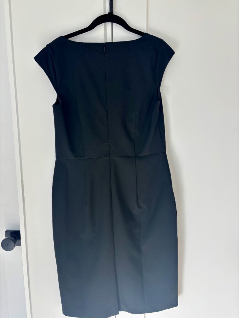 Ann Taylor Factory Black Sheath Dress Cap Sleeve Work Office Midi Sz 8 - Picture 4 of 4